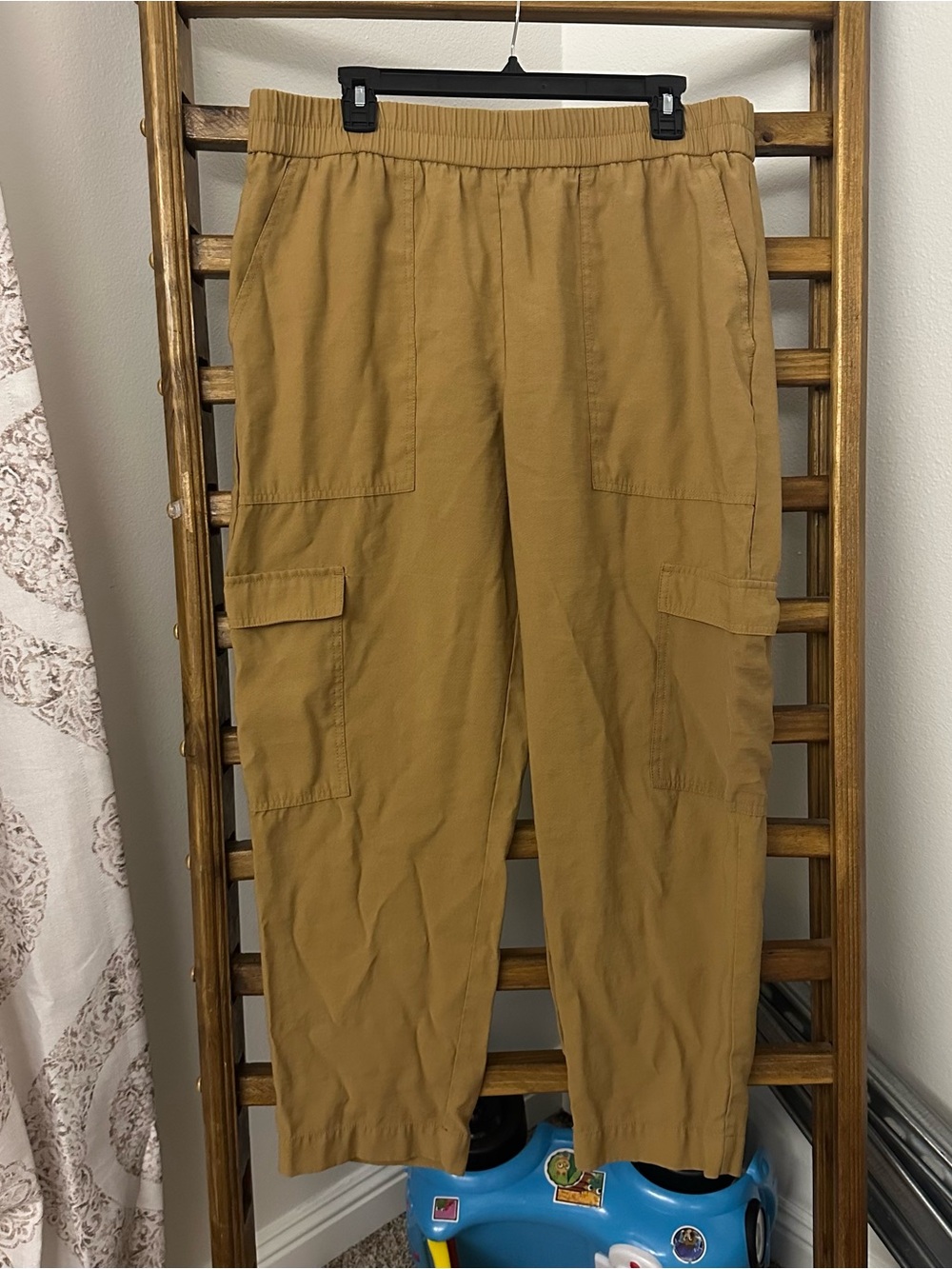 a new day Women's Cargo Joggers in Camel